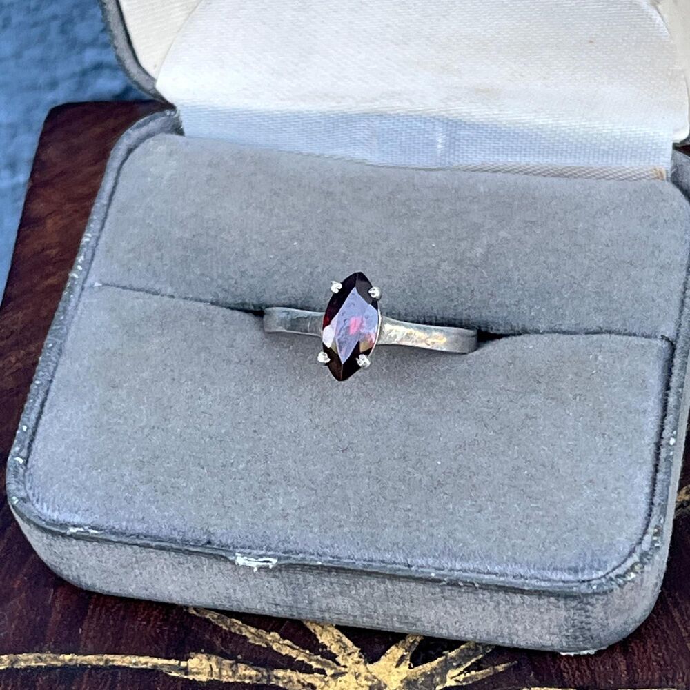 Sterling Silver Solitaire Cocktail Ring with Red Stone Size 8 1/2 - Picture 6 of 13